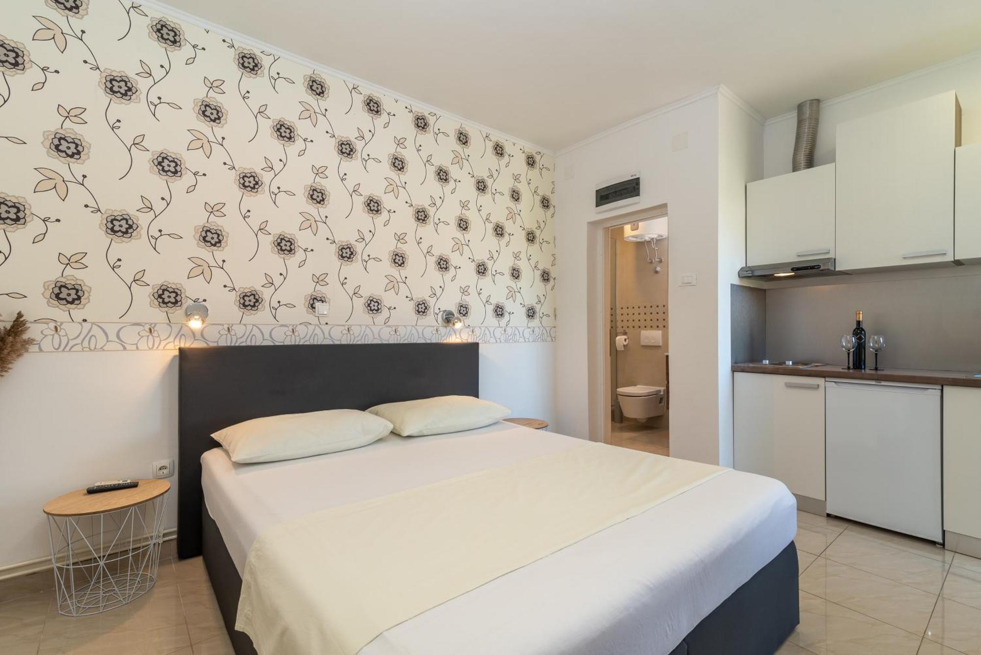 Apartments Orlic Trogir Exterior foto
